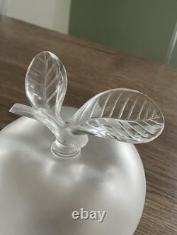 Ancien flacon grande pomme en cristal signé Lalique France