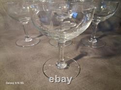 Ancien lot de? 9 coupes à champagne? En cristal gravé? Vintage