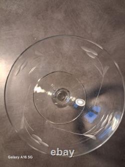 Ancien lot de? 9 coupes à champagne? En cristal gravé? Vintage