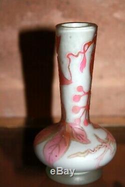 Ancien petit vase ARSALL pate de verre camé acide décor Marronnier signé BW 1920
