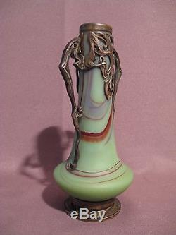 Ancien petit vase époque art nouveau en pâte de verre et métal. Sèvres