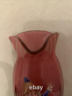 Ancien petit vase rose en verre émaillé Legras ou Clichy, à décor de personnage