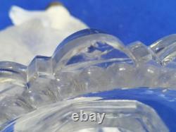 Ancien pied bougeoir dauphin BACCARAT cristal moulé glass cristal