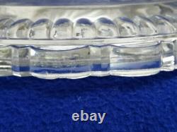 Ancien pied bougeoir dauphin BACCARAT cristal moulé glass cristal