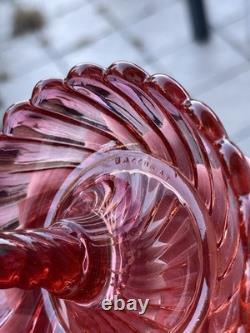 Ancien porte-bagues Baccarat en cristal rose signé France Vintage Ring Holder