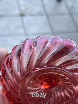 Ancien porte-bagues Baccarat en cristal rose signé France Vintage Ring Holder