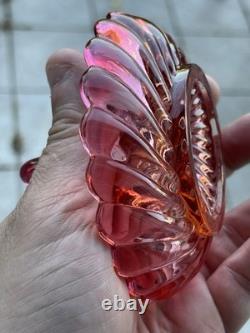 Ancien porte-bagues Baccarat en cristal rose signé France Vintage Ring Holder