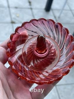 Ancien porte-bagues Baccarat en cristal rose signé France Vintage Ring Holder