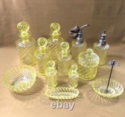 Ancien porte brosses en ouraline / cristal jaune signé BACCARAT modèle BAMBOU