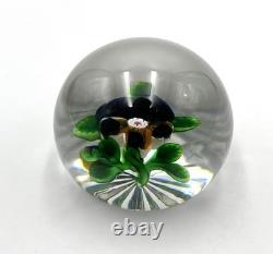 Ancien presse papier sulfure PENSÉE en cristal de BACCARAT paperweight Ø 6,8 cm