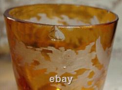 Ancien service carafe et 8 verres en cristal de bohème ambré gravés
