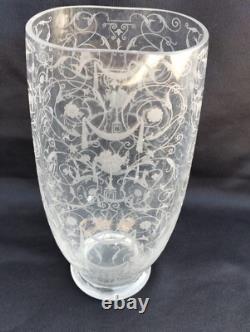 Ancien vase cristal BACCARAT modele MICHEL ANGE gravé