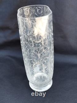 Ancien vase cristal BACCARAT modele MICHEL ANGE gravé