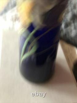 Ancien vase émaillé verre bleu décor fleurs orchidée Montjoye LEGRAS a determine