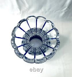 Ancien vase en cristal taillé overlay doublé bleu BACCARAT modèle LAGNY 30 cm