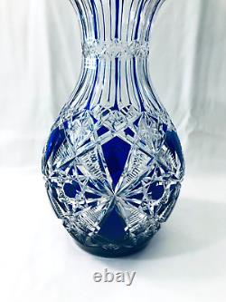 Ancien vase en cristal taillé overlay doublé bleu BACCARAT modèle LAGNY 30 cm