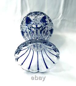 Ancien vase en cristal taillé overlay doublé bleu BACCARAT modèle LAGNY 30 cm