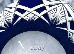 Ancien vase en cristal taillé overlay doublé bleu BACCARAT modèle LAGNY 30 cm