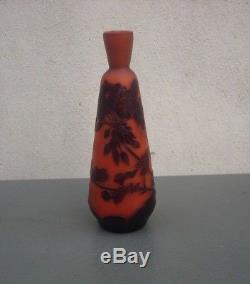 Ancien vase gravé à l'acide signé Gallé