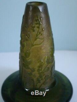 Ancien vase miniature signé Gallé décor de fougères H = 10,5 cm