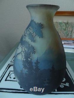 Ancien vase multicouche dégagé acide art nouveau signé Muller Frères Lunéville