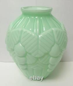 Ancien vase opaline verte boule art deco 1930 vigne raisin no pierre d avesn