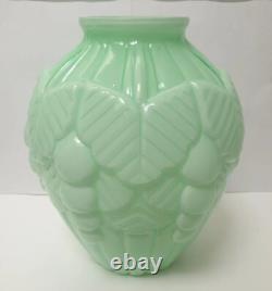 Ancien vase opaline verte boule art deco 1930 vigne raisin no pierre d avesn