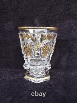 Ancien verre en cristal de BACCARAT et dorure époque CHARLES X à décor fleuri 1