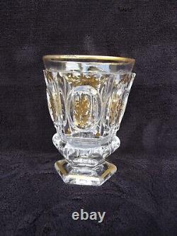 Ancien verre en cristal de BACCARAT et dorure époque CHARLES X à décor fleuri 1