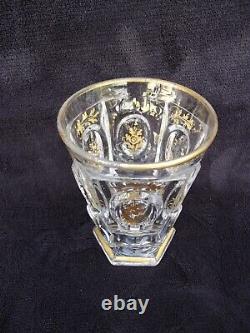Ancien verre en cristal de BACCARAT et dorure époque CHARLES X à décor fleuri 1