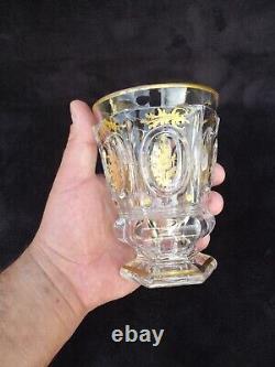 Ancien verre en cristal de BACCARAT et dorure époque CHARLES X à décor fleuri 1