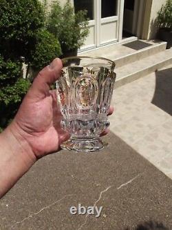 Ancien verre en cristal de BACCARAT et dorure époque CHARLES X à décor fleuri 2