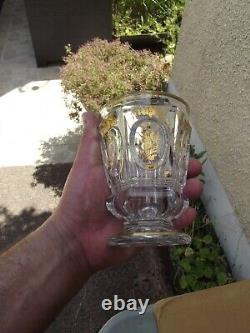 Ancien verre en cristal de BACCARAT et dorure époque CHARLES X à décor fleuri 2