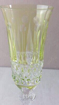 Ancien verre / flûte à champagne, en cristal jaune, décor Tommy, de Saint Louis