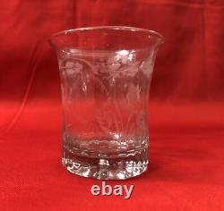 Ancien verre / gobelet au décor gravé et godrons 9 cm XVIIIe / 18 eme no cristal