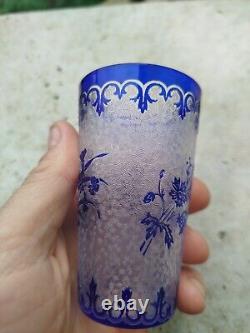 Ancien verre gobelet en cristal (baccarat) gravé à l'acide