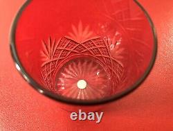 Ancien verre / gobelet en cristal doublé rouge signé BACCARAT modèle DOUAI 9 cm