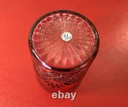 Ancien verre / gobelet en cristal doublé rouge signé BACCARAT modèle DOUAI 9 cm