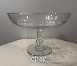 Ancienne Coupe Sur Pied Cristal De Baccarat Decor Grave Arabesques Epoque 1900