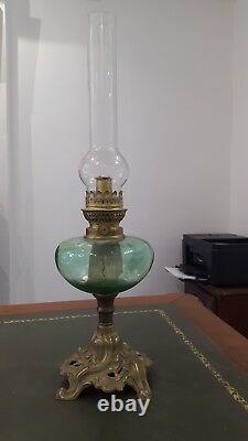Ancienne Lampe à Pétrole en bronze et verre cristal