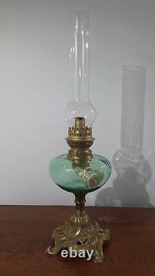 Ancienne Lampe à Pétrole en bronze et verre cristal
