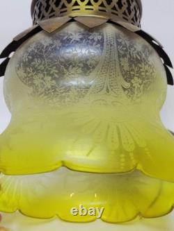 Ancienne Suspension Globe Tulipe En Verre Ou Cristal Vert Jaune Gravé À L'acide