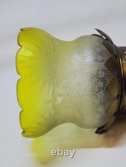 Ancienne Suspension Globe Tulipe En Verre Ou Cristal Vert Jaune Gravé À L'acide