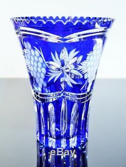 Ancienne Vase En Cristal Double Couleur Bleu Grave Et Taille Boheme