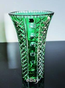 Ancienne Vase En Cristal Double Couleur Vert Taille Bohème Vers 1950