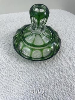 Ancienne bonbonnière en cristal doublé de couleur Baccarat ou Saint Louis XIX