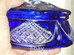 Ancienne bonbonnière overlay bleu en cristal de Baccarat taillé signé superbe