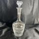 Ancienne carafe en cristal grav&eacute; Baccarat St Louis