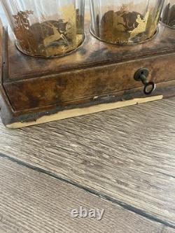 Ancienne cave à liqueur en cristal doré Baccarat époque fin XIX siècle