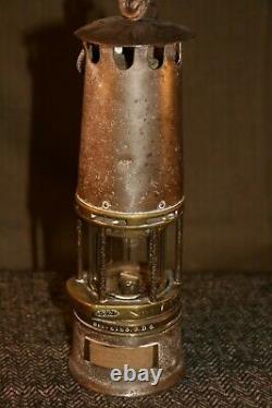Ancienne lampe de mineur avec son verre cristal de Baccarat